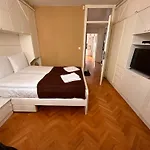 Urban Nest Centar Old Town Apartment